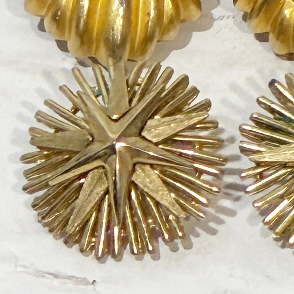 Vintage Gold‎ Tone Cluster Burst Clip On Earring Jewelry Bundle Lot of 2